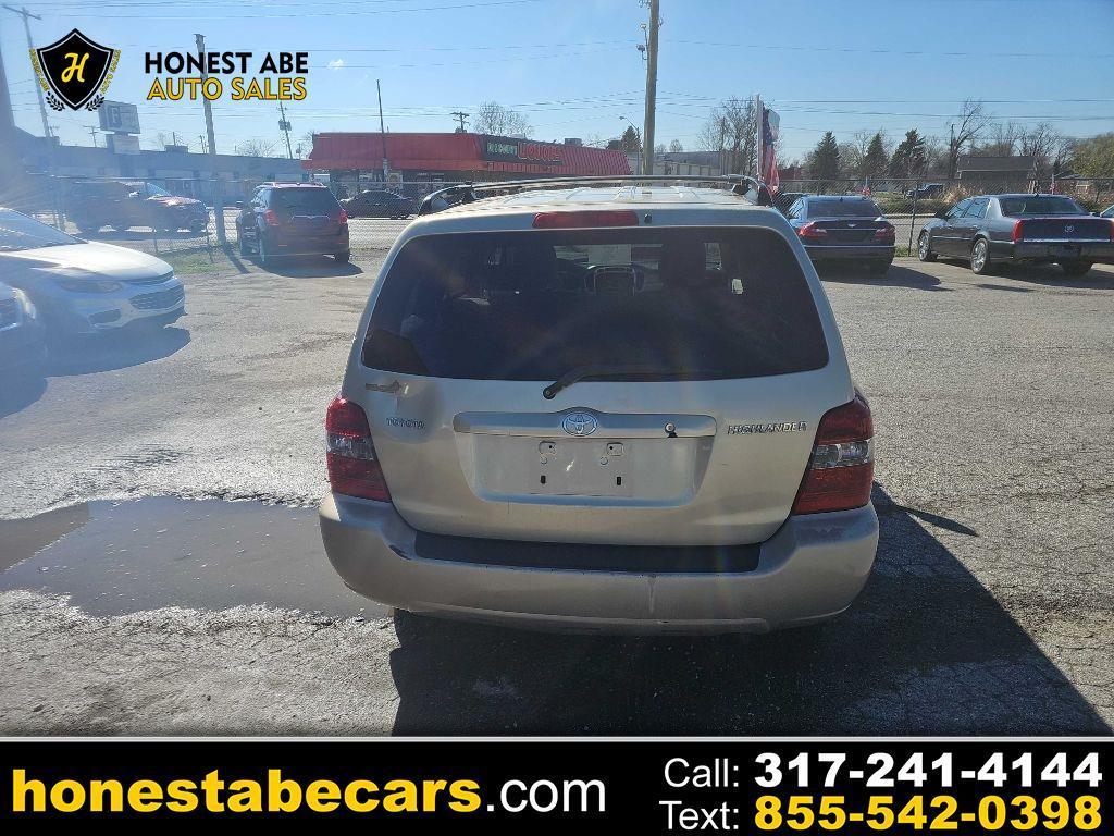 2006 Toyota Highlander 2WD with 3rd-Row Seat