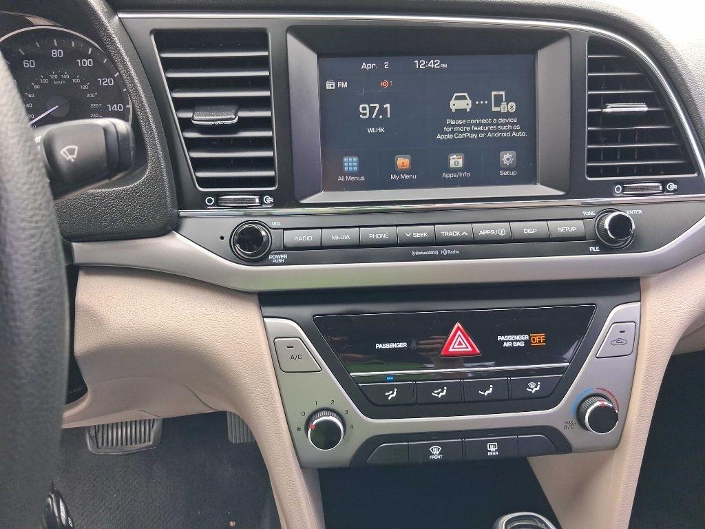 Hyundai Elantra Value Edition 6A 2017