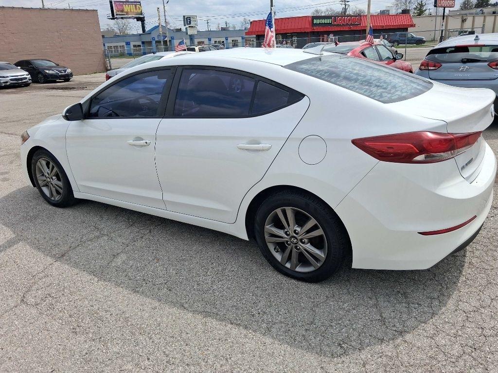 Hyundai Elantra Value Edition 6A 2017