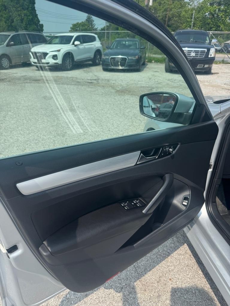 Volkswagen Passat 2.5L SE AT 2013