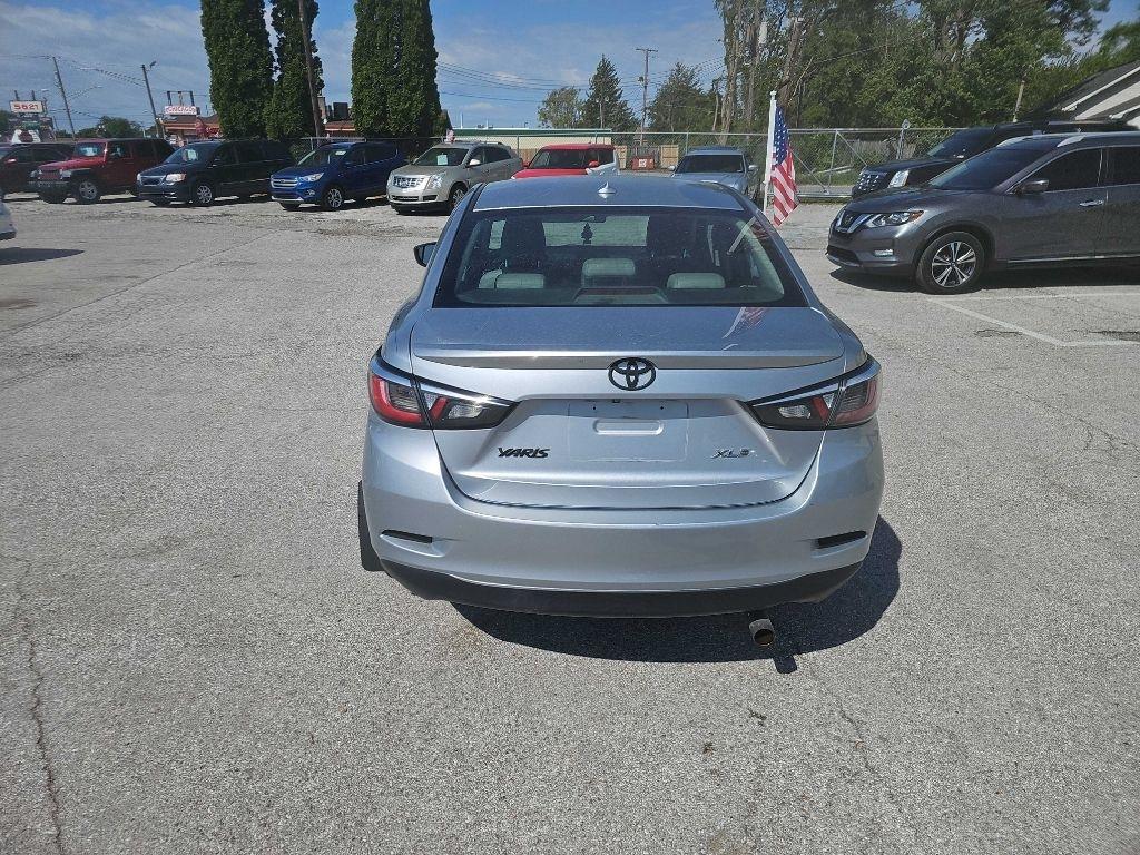 Toyota Yaris iA 6A 2019