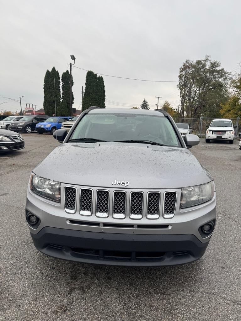 Jeep Compass Latitude FWD 2016