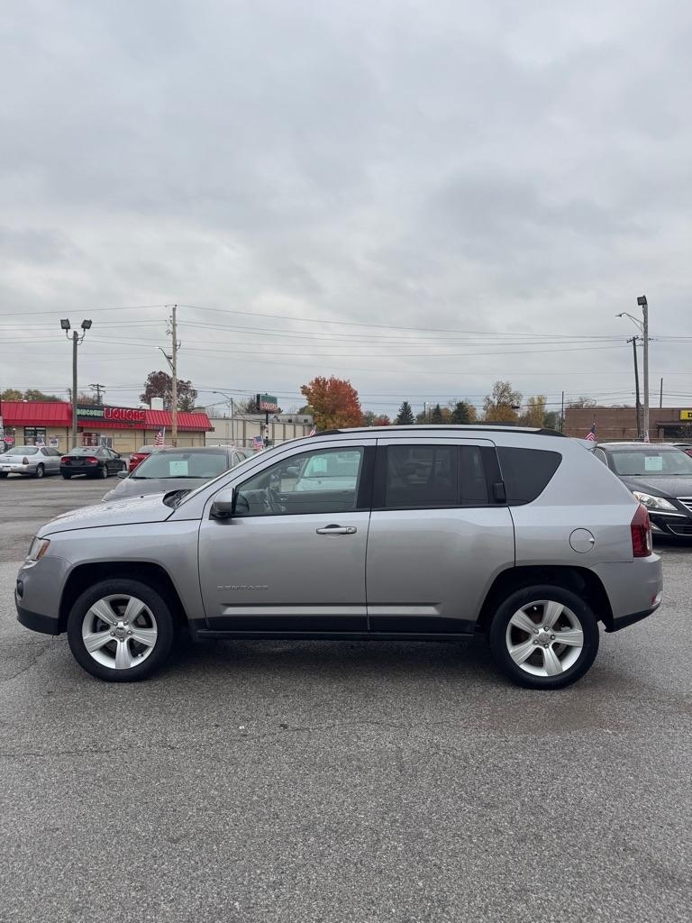 Jeep Compass Latitude FWD 2016