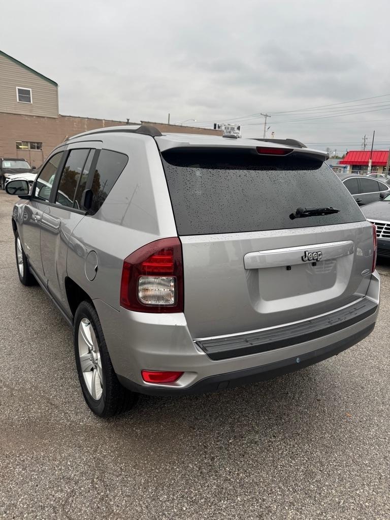 Jeep Compass Latitude FWD 2016