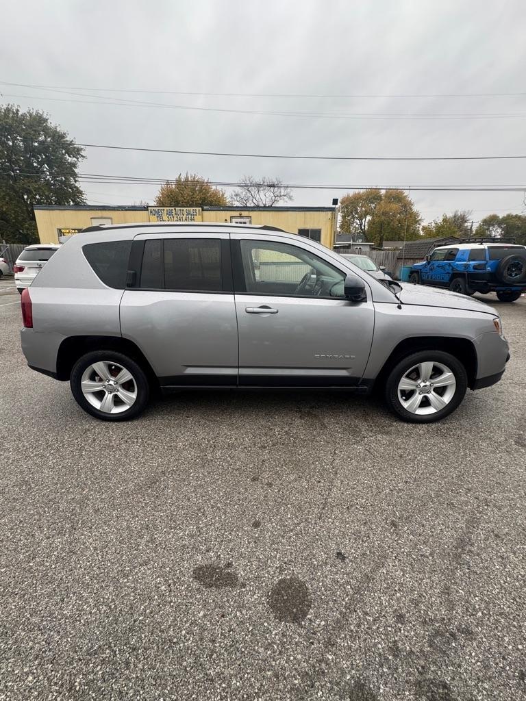Jeep Compass Latitude FWD 2016