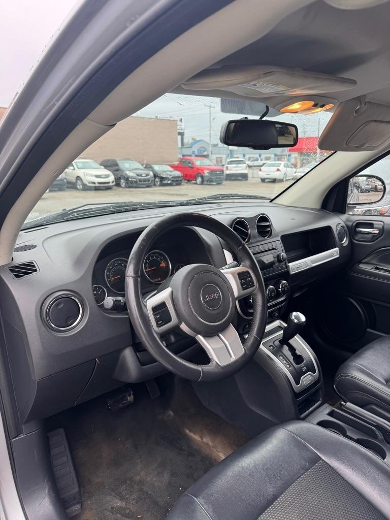 Jeep Compass Latitude FWD 2016