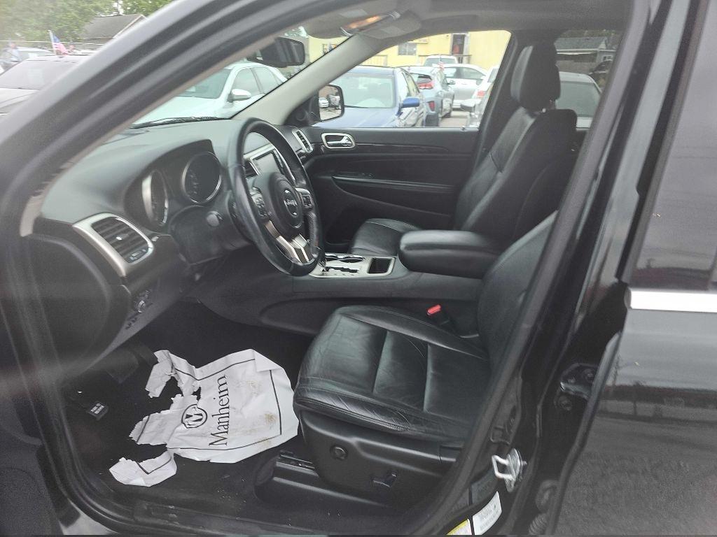 Jeep Grand Cherokee Laredo 4WD 2013