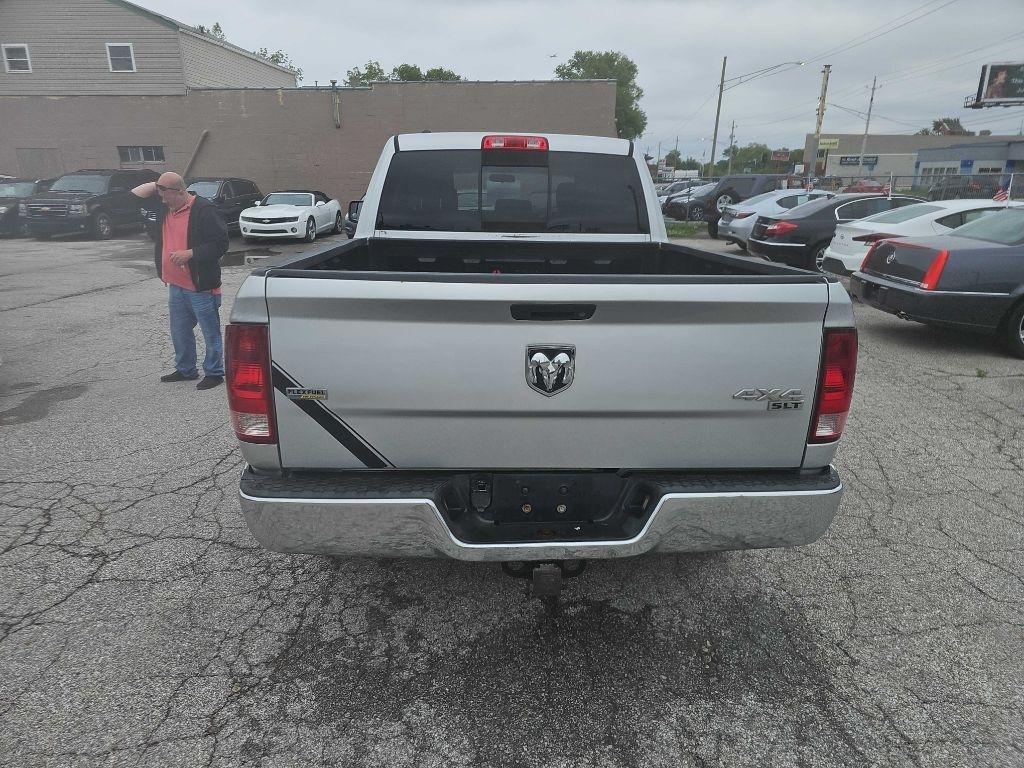 RAM 1500 SLT Quad Cab 4WD 2013