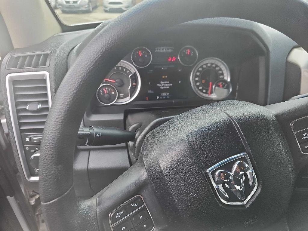 RAM 1500 SLT Quad Cab 4WD 2013