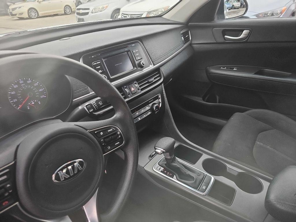 Kia Optima LX 2017