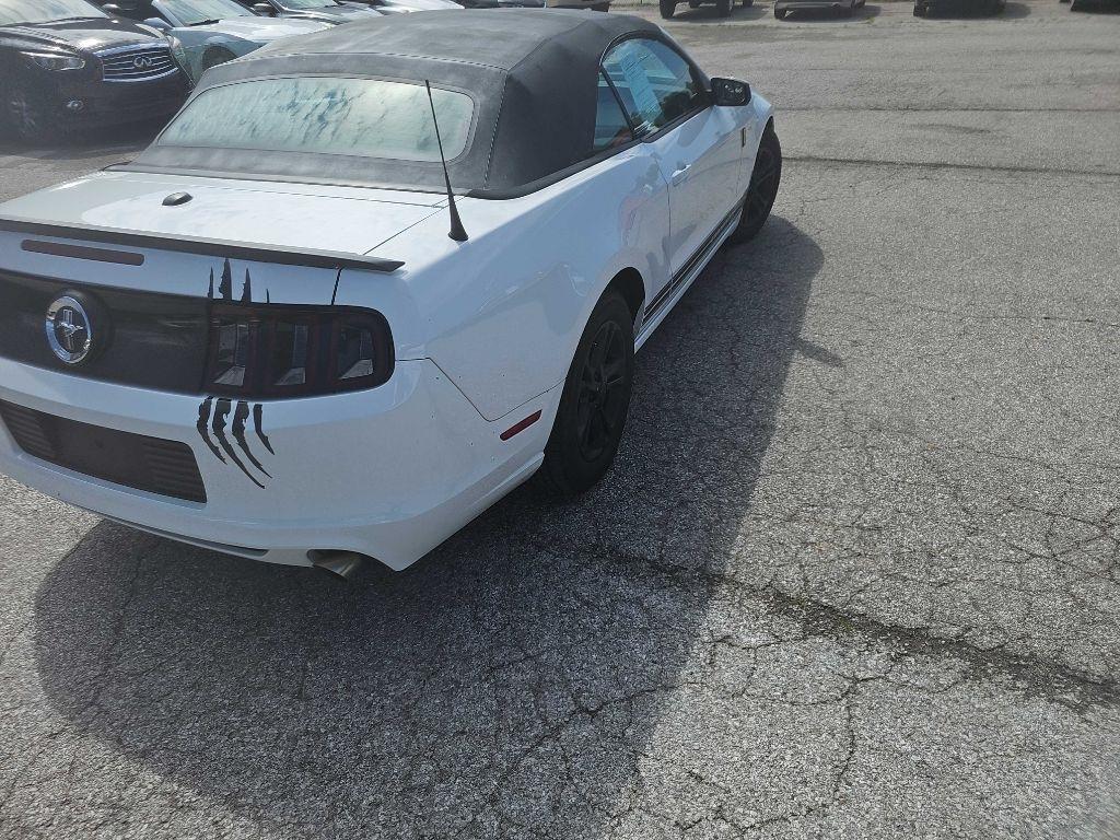 Ford Mustang 2dr Conv V6 2014