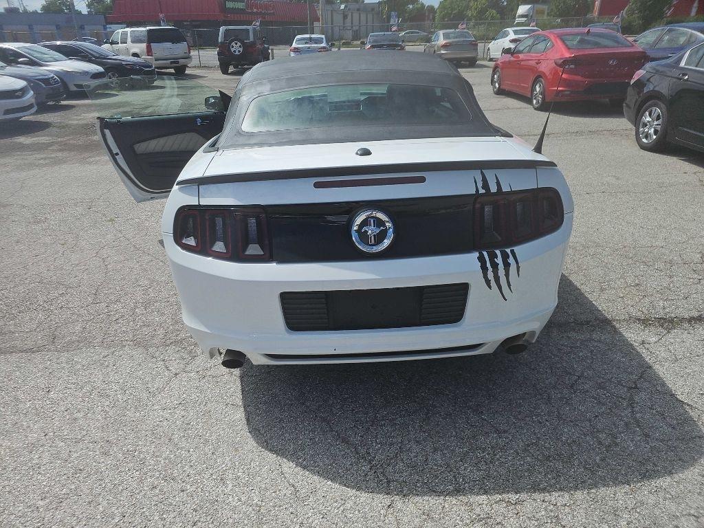 Ford Mustang 2dr Conv V6 2014