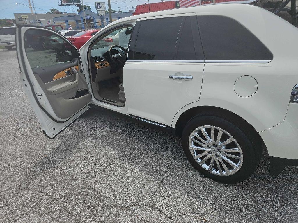 Lincoln MKX FWD 4dr 2012
