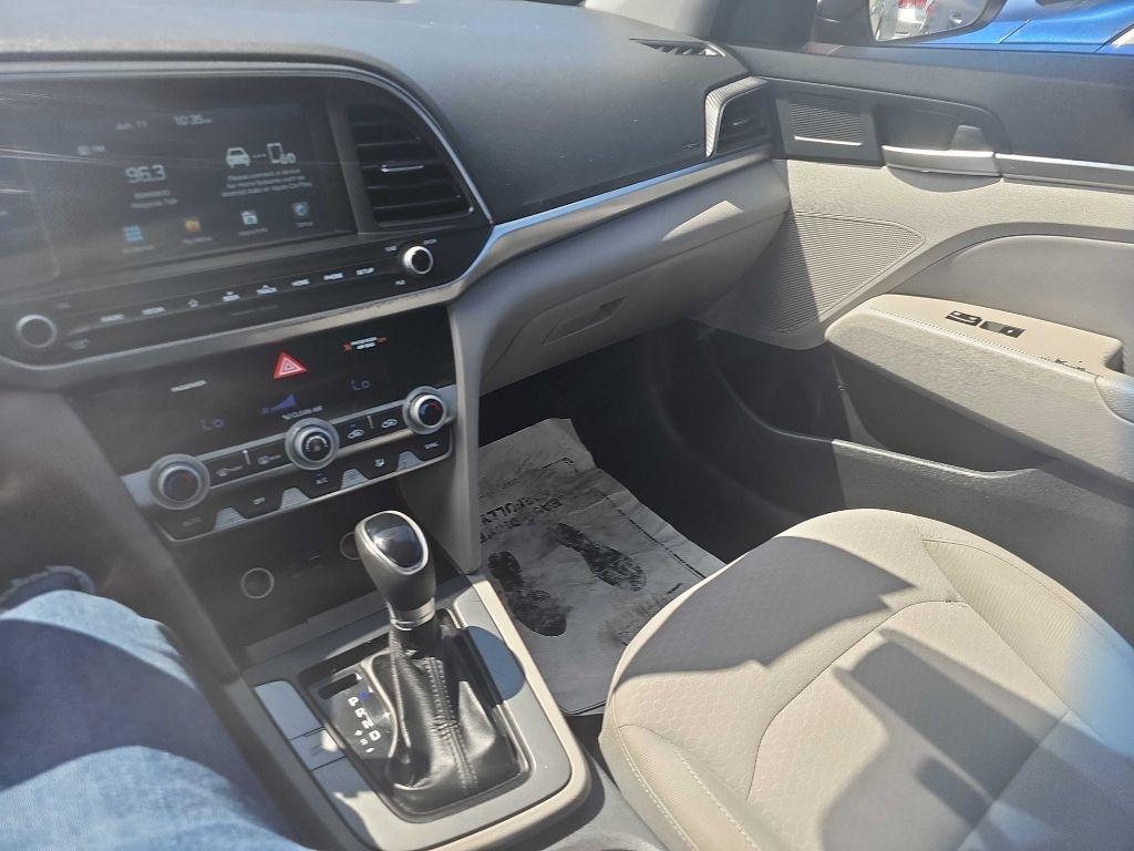 Hyundai Elantra SEL IVT 2020