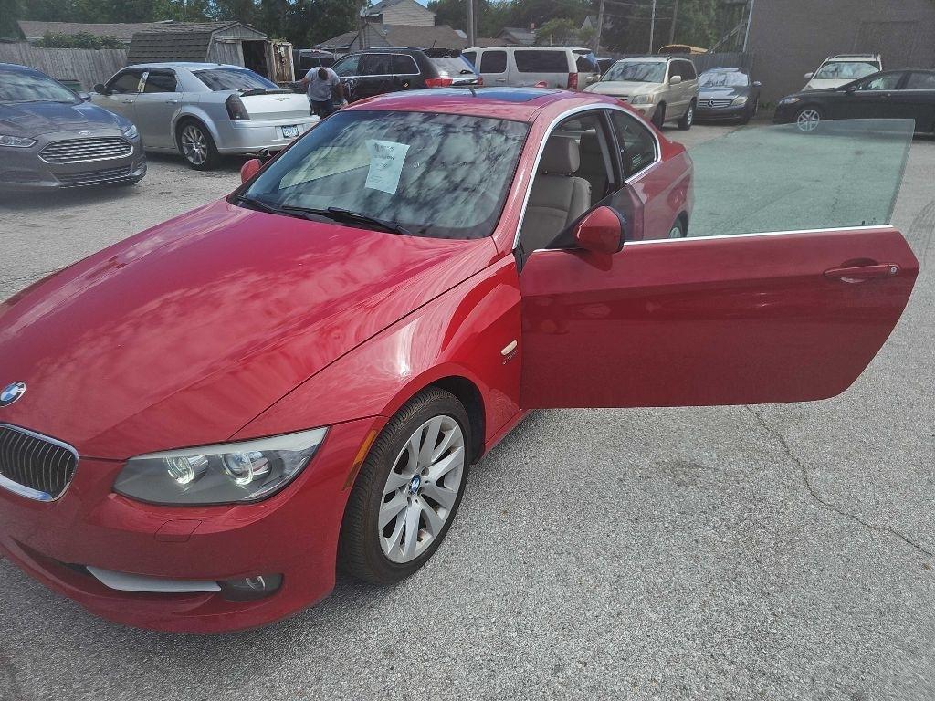 BMW 3 Series 2dr Cpe 328i xDrive AWD 2013