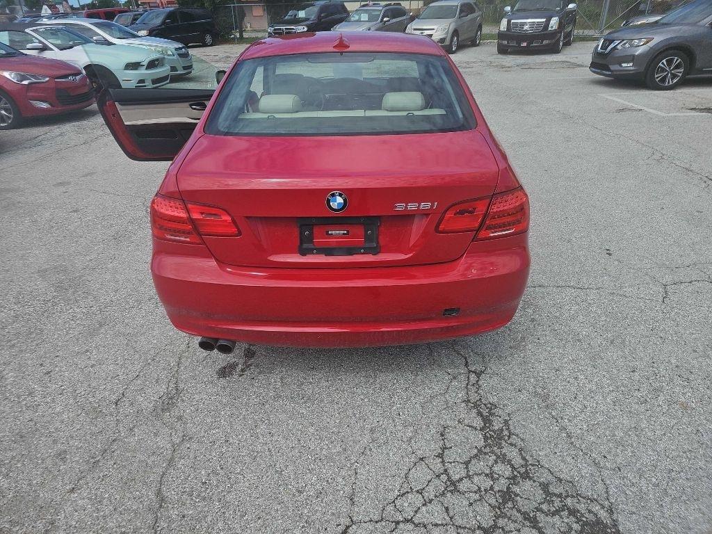 BMW 3 Series 2dr Cpe 328i xDrive AWD 2013