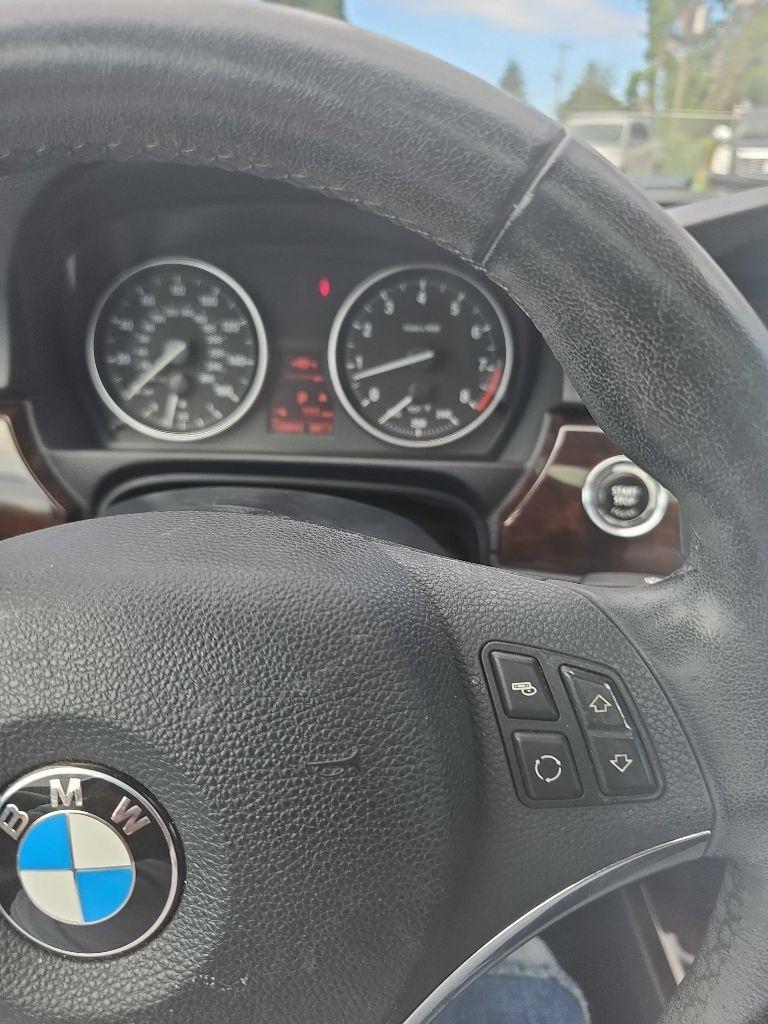 BMW 3 Series 2dr Cpe 328i xDrive AWD 2013