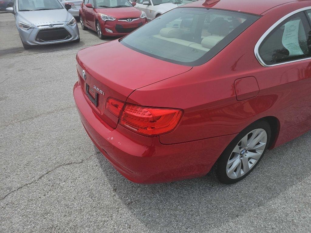 BMW 3 Series 2dr Cpe 328i xDrive AWD 2013