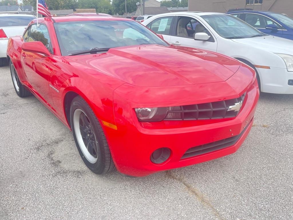 Chevrolet Camaro 2dr Cpe 1LS 2012