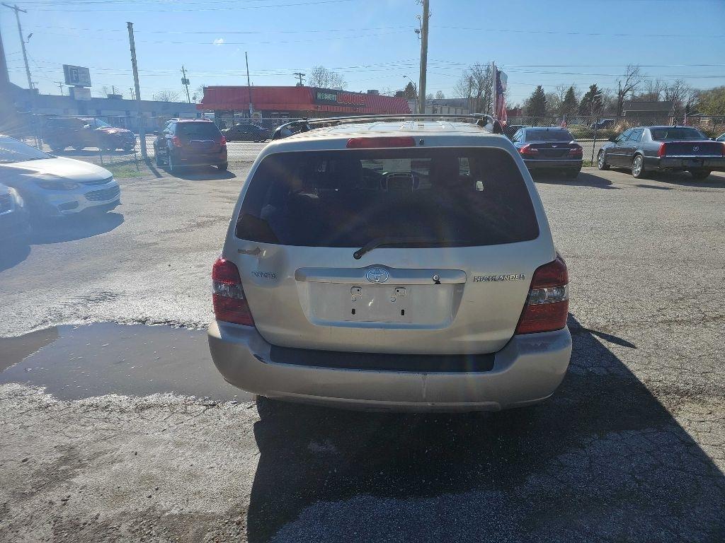 Toyota Highlander 4dr 4-Cyl w/3rd Row (Natl) 2006