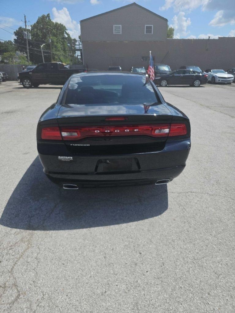 Dodge Charger 4dr Sdn SE RWD 2012