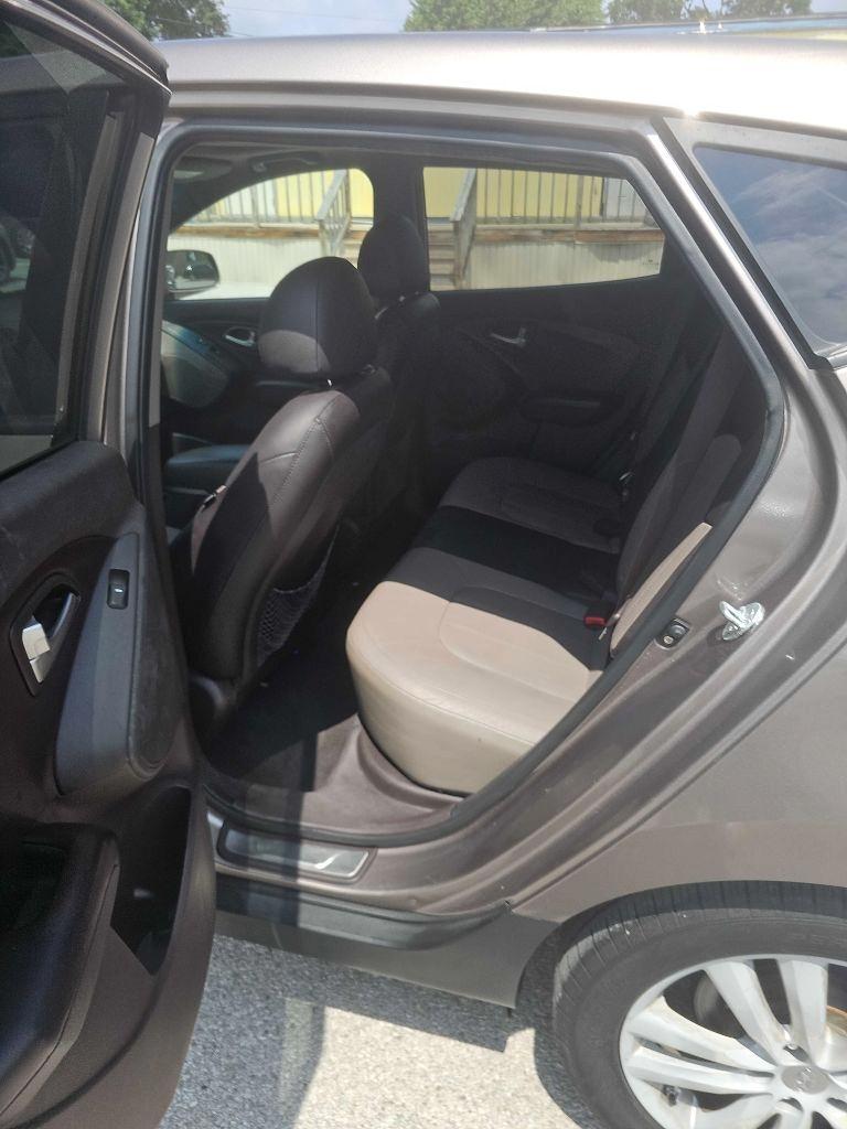 Hyundai Tucson AWD 4dr Auto Limited PZEV 2013