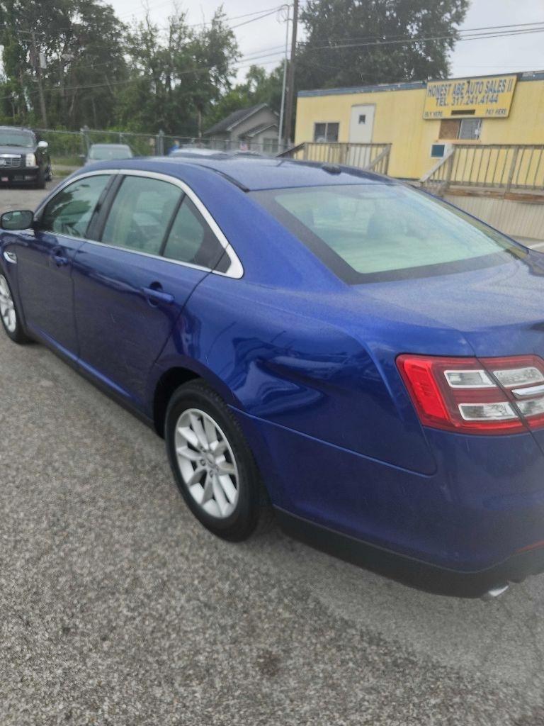Ford Taurus 4dr Sdn SE FWD 2014