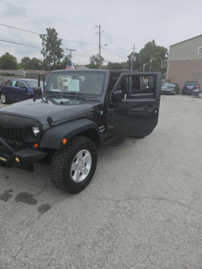 Jeep Wrangler Unlimited 4WD 4dr Sport 2010