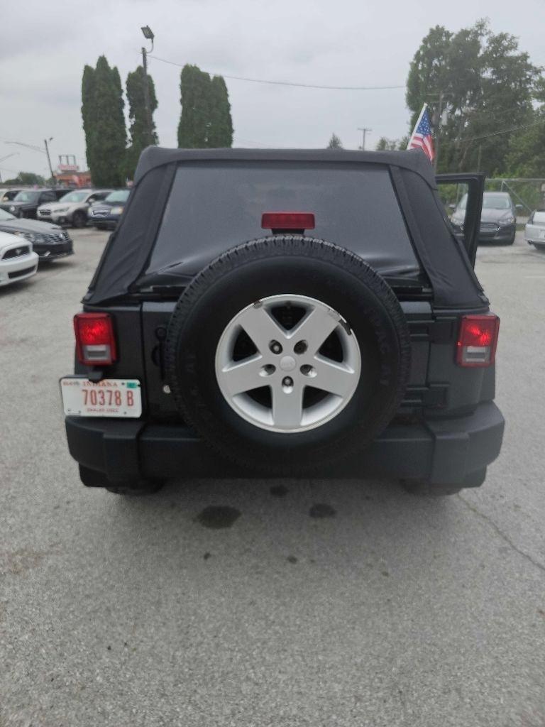 Jeep Wrangler Unlimited 4WD 4dr Sport 2010