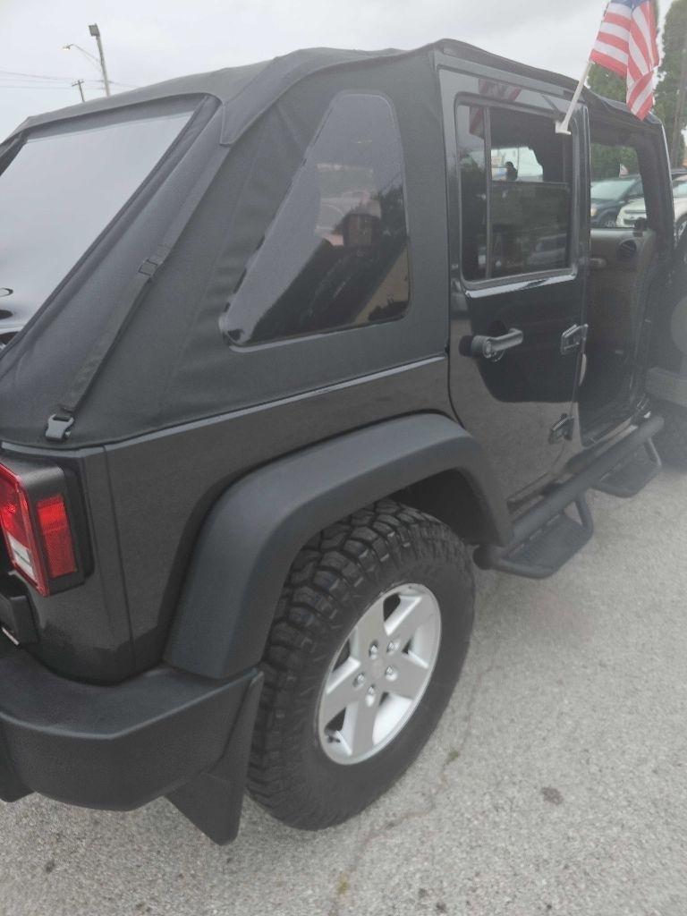Jeep Wrangler Unlimited 4WD 4dr Sport 2010