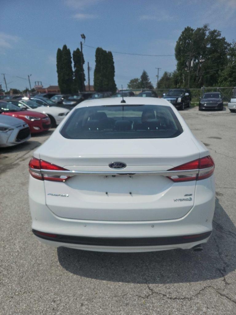 Ford Fusion Hybrid SE FWD 2018
