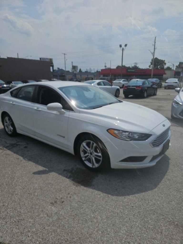 Ford Fusion Hybrid SE FWD 2018