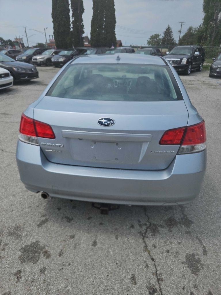Subaru Legacy 4dr Sdn H4 Auto 2.5i Premium 2014