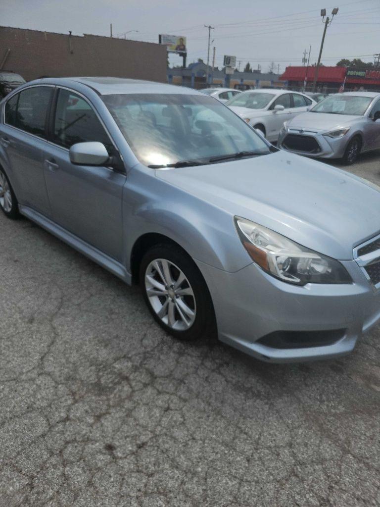 Subaru Legacy 4dr Sdn H4 Auto 2.5i Premium 2014