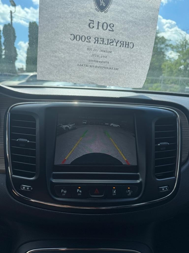 Chrysler 200 4dr Sdn C AWD 2015