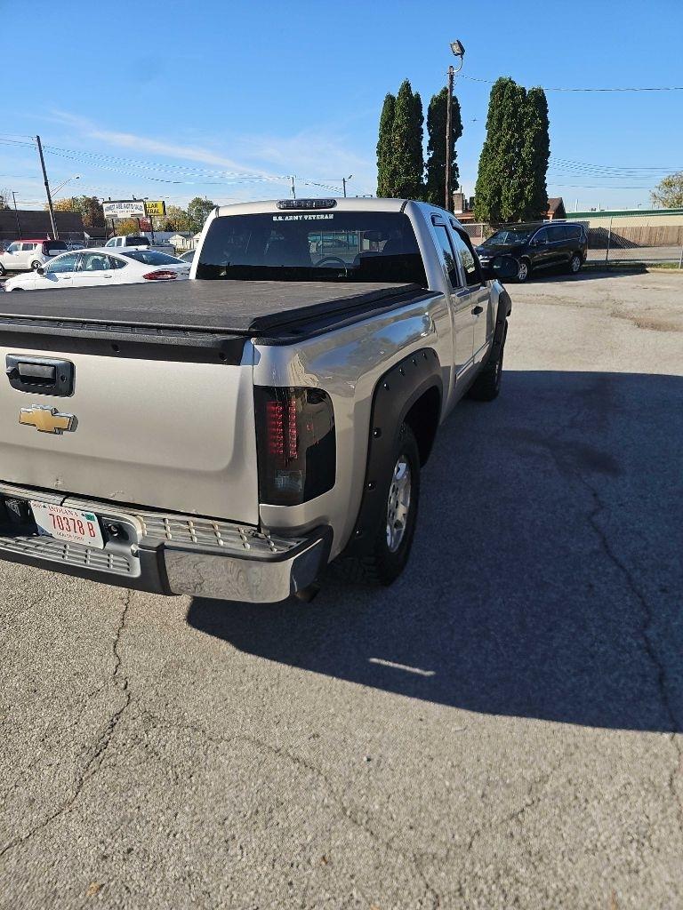 Chevrolet Silverado 1500 4WD Ext Cab 143.5" LT 2009
