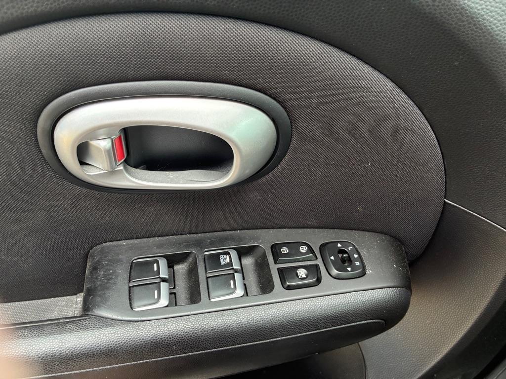 Kia Soul Base Manual 2018
