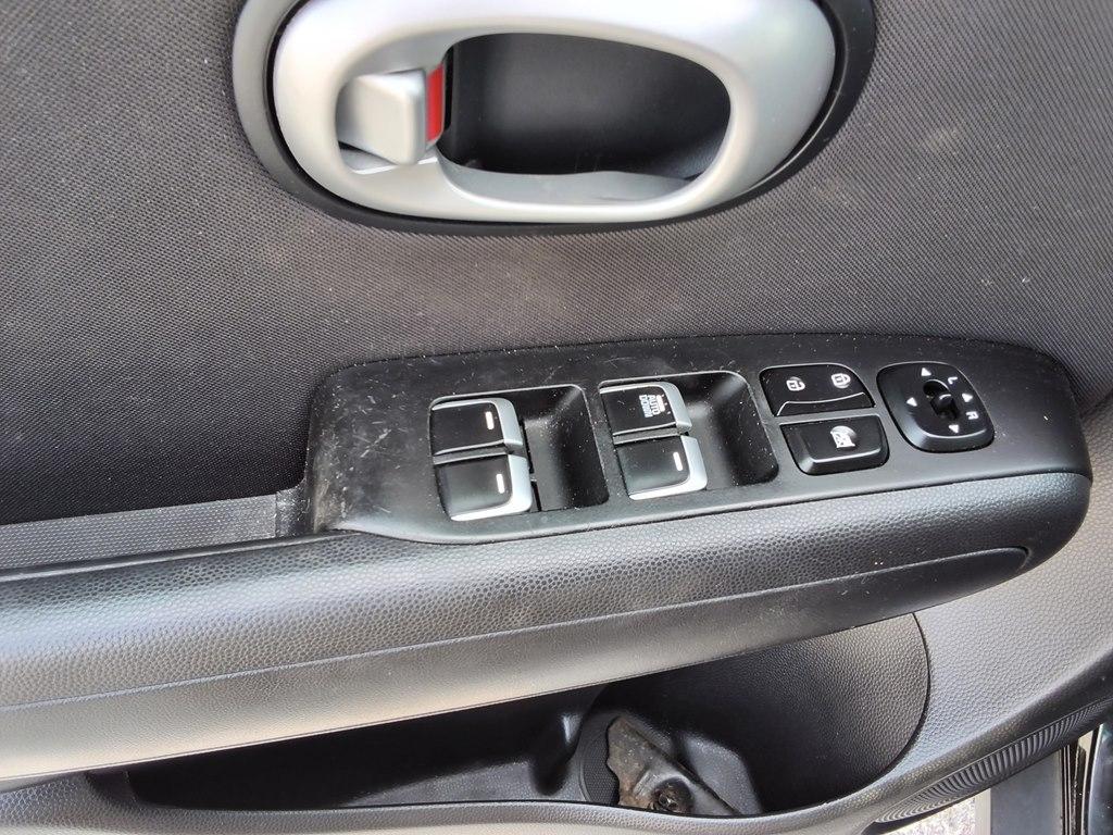 Kia Soul Base Manual 2018
