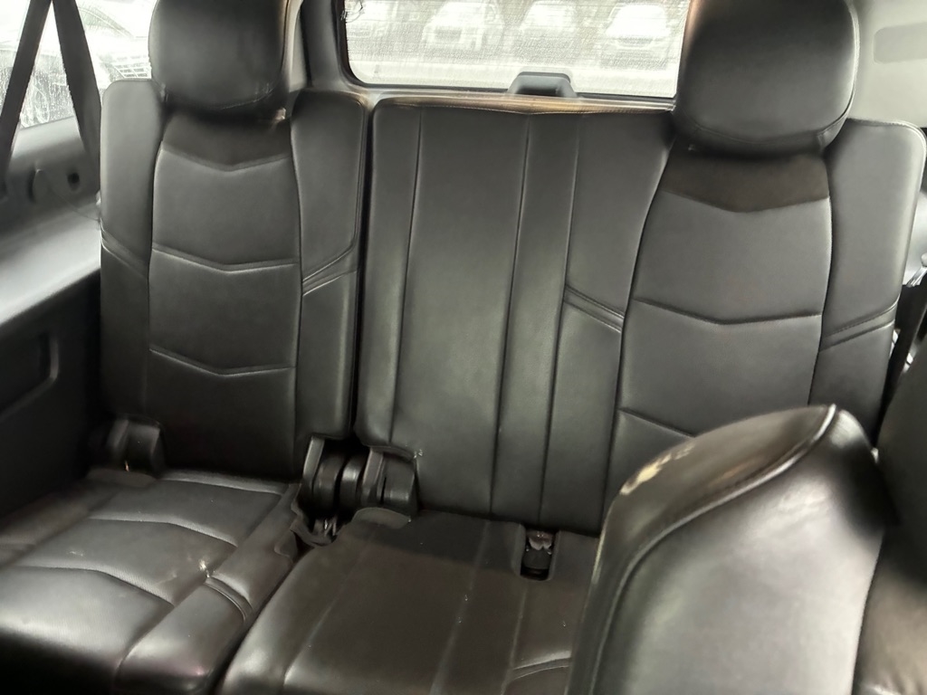 Cadillac Escalade ESV 4WD 4dr Premium 2015