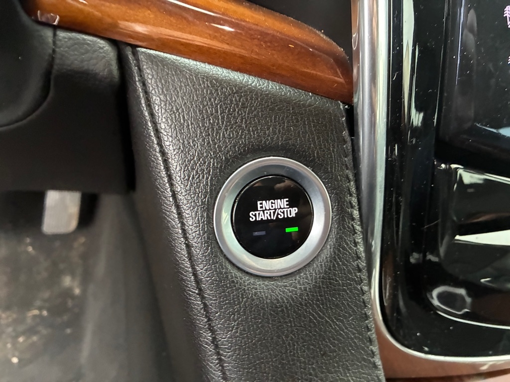 Cadillac Escalade ESV 4WD 4dr Premium 2015