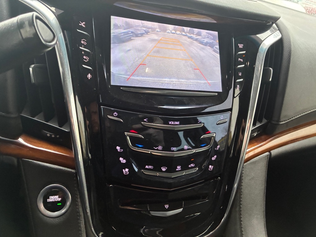 Cadillac Escalade ESV 4WD 4dr Premium 2015