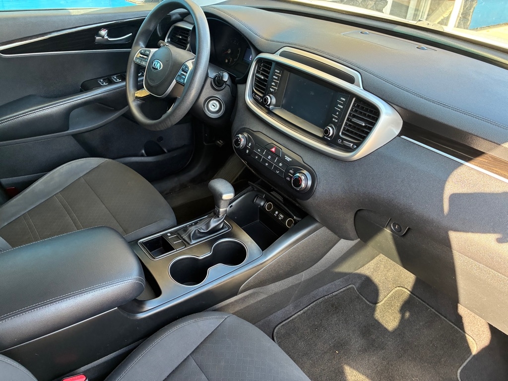 Kia Sorento LX V6 FWD 2020