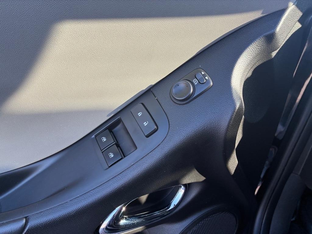 Chevrolet Camaro 2dr Cpe LS w/2LS 2015