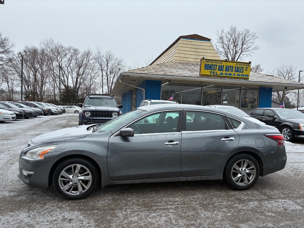 Nissan Altima 4dr Sdn I4 2.5 SV 2014