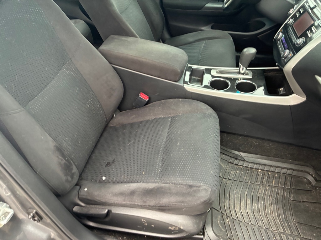 Nissan Altima 4dr Sdn I4 2.5 SV 2014