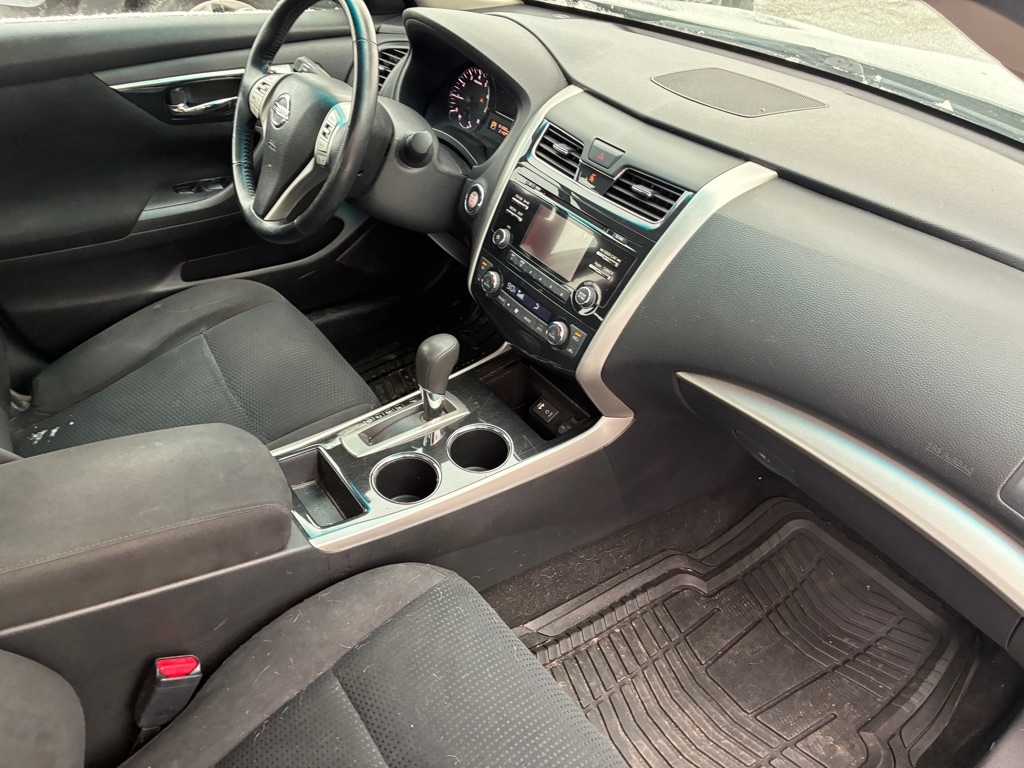 Nissan Altima 4dr Sdn I4 2.5 SV 2014