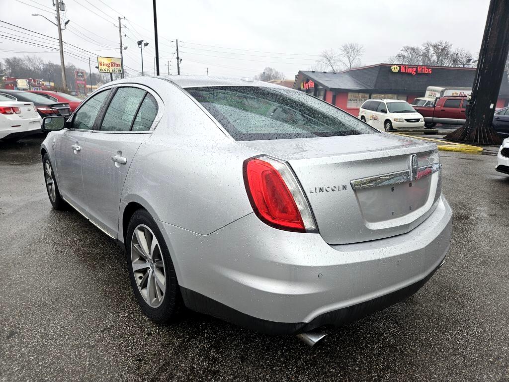 Lincoln MKS 4dr Sdn 3.7L FWD 2011