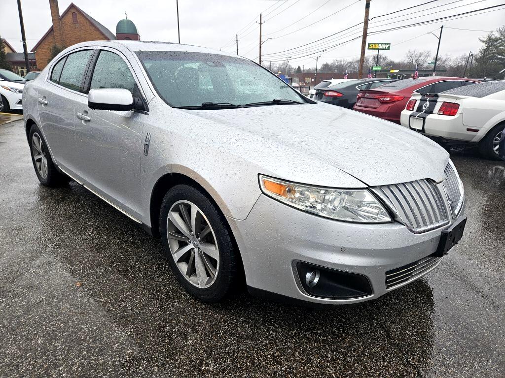 Lincoln MKS 4dr Sdn 3.7L FWD 2011