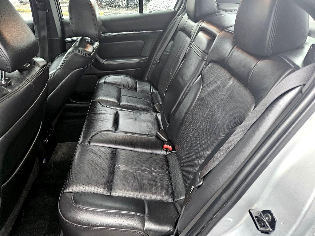 Lincoln MKS 4dr Sdn 3.7L FWD 2011