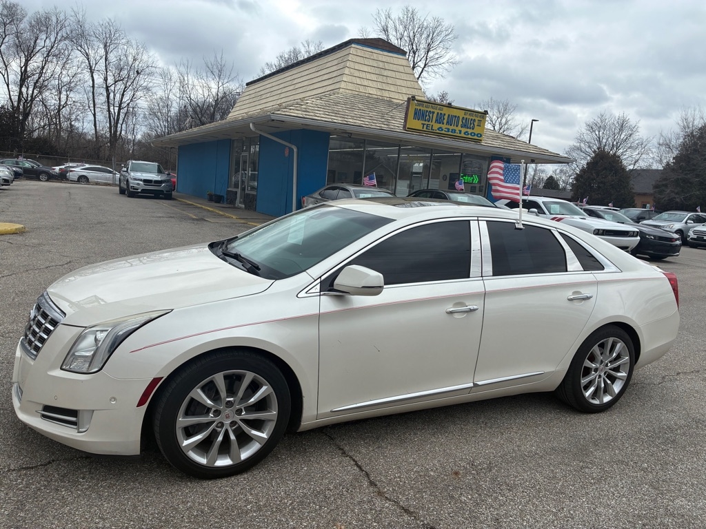 Cadillac XTS 4dr Sdn Luxury FWD 2015